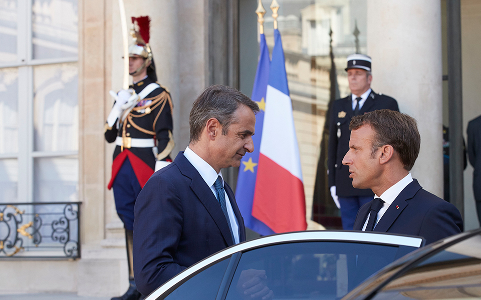 Υπήρξαν ταυτίσεις και … ταυτίσεις μεταξύ της ελληνικής και της γαλλικής πολιτικής