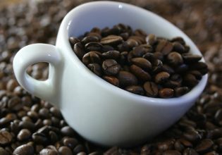 Καφές: Ερχονται νέες ανατιμήσεις  – Οι προβλέψεις των ειδικοί