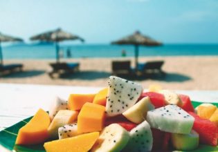 Παραλία: Προτάσεις για απολαυστικά σνακ με ελάχιστες θερμίδες