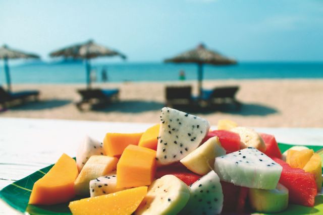 Παραλία: Προτάσεις για απολαυστικά σνακ με ελάχιστες θερμίδες