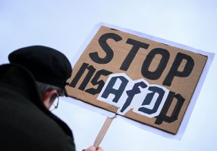 Γερμανία: Ένοχος για τη χρήση απαγορευμένου ναζιστικού συνθήματος ο επικεφαλής της AfD στη Θουριγγία