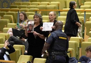 ΟΗΕ: Διέκοψαν συνεδρίαση του Συμβουλίου Ασφαλείας φωνάζοντας για την απελευθέρωση των ομήρων από τη Γάζα