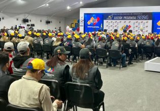 Βενεζουέλα: Καθυστερούν τα πρώτα αποτελέσματα – Οπαδοί και των δύο ισχυρίζονται πως νίκησαν