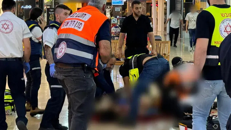 Ισραήλ: Επίθεση με μαχαίρι σε εμπορικό κέντρο – Δύο νεκροί, ανάμεσά τους και ο δράστης