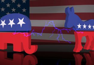 Δημοκρατικοί vs Ντόναλντ Τραμπ: Ξανά στην προεκλογική μάχη ή «λευκή πετσέτα»;