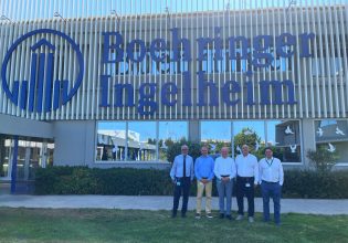 Boehringer Ingelheim: Επίσκεψη του Γερμανού πρέσβη στο εργοστάσιο στο Κορωπί