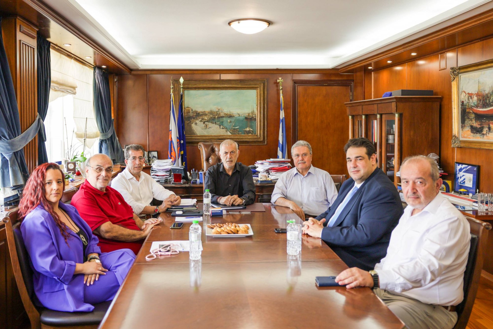 Συνάντηση Δημάρχου Πειραιά Γιάννη Μώραλη με τον Υπουργό Εσωτερικών Θεόδωρο Λιβάνιο