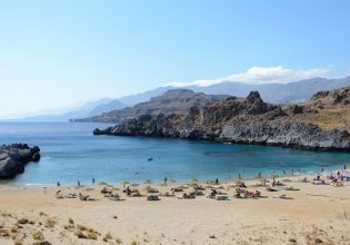 Διακοπές: Σχοινάρια, η παραλία «διαμάντι» της Κρήτης – Ρεκόρ για τα κρυστάλλινα νερά της