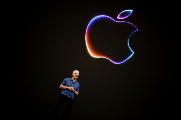 Apple: Ανατροπή στην ανατροπή στη συμφωνία της με την OpenAI