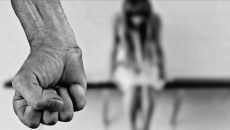 Αιτωλοακαρνανία: Ξυλοκόπησε την πρώην σύζυγό του και την έριξε στη θάλασσα – Τον αναζητά η αστυνομία