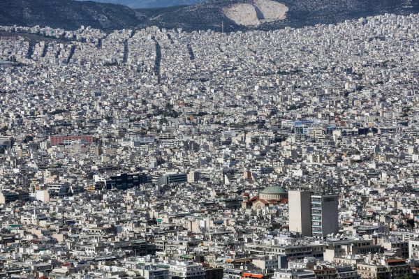 Καύσωνας: Γιατί τον «θεριεύει» το ότι η Αθήνα είναι σε ακραίο βαθμό τσιμεντούπολη