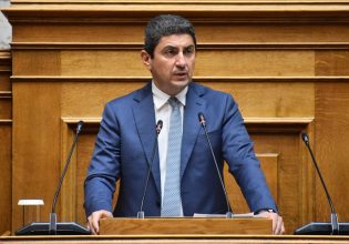 Αυγενάκης: Σεβαστή η άποψη Μητσοτάκη για τη διαγραφή, παραμένω βουλευτής