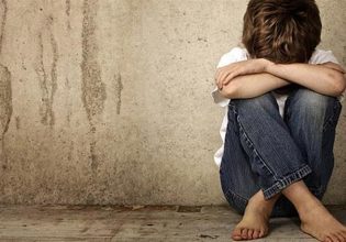 Χαλκιδική: Χειροπέδες σε δύο ανηλίκους για σεξουαλική παρενόχληση 11χρονου