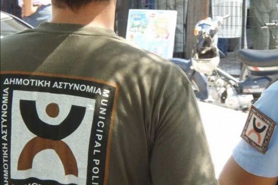 ΣΥΡΙΖΑ: Η κυβέρνηση να εξηγήσει πώς το κύκλωμα εκβιαστών αφέθηκε να λειτουργεί ανενόχλητο επί μακρόν