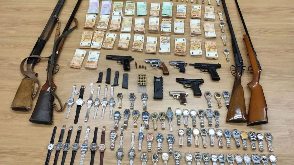 Αττική: Εξαρθρώθηκε εγκληματική οργάνωση που πουλούσε απομιμητικά προϊόντα – Συνελήφθησαν 11 άτομα