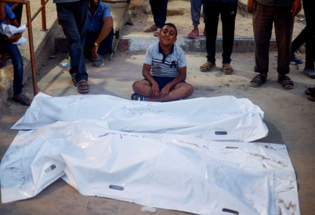 Γάζα: 29 νεκροί, γυναικόπαιδα οι περισσότεροι, σε νέο βομβαρδισμό σχολείου από το Ισραήλ (σκληρές εικόνες)