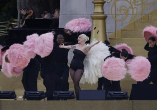 Ολυμπιακοί Αγώνες: Μαγνητοσκοπημένη η εμφάνιση της Lady Gaga – Αποδοκιμασίες από τους θεατές