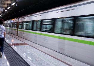 Μετρό: Κανονικά διεξάγονται πλέον τα δρομολόγια από και προς το αεροδρόμιο