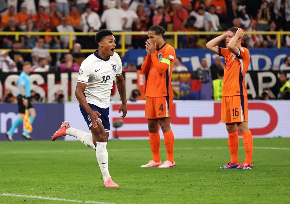 Ολλανδία – Αγγλία 1-2: Ο Γουότκινς έστειλε την Αγγλία στον τελικό με γκολάρα στο 90'