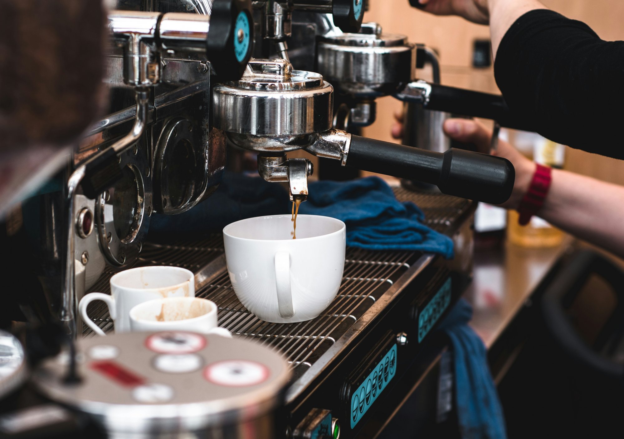 BibeCoffee: Η smart λύση που «λύνει» τα χέρια σε κάθε ιδιοκτήτη καφέ και απαντά στις προκλήσεις του 5th Wave Coffee