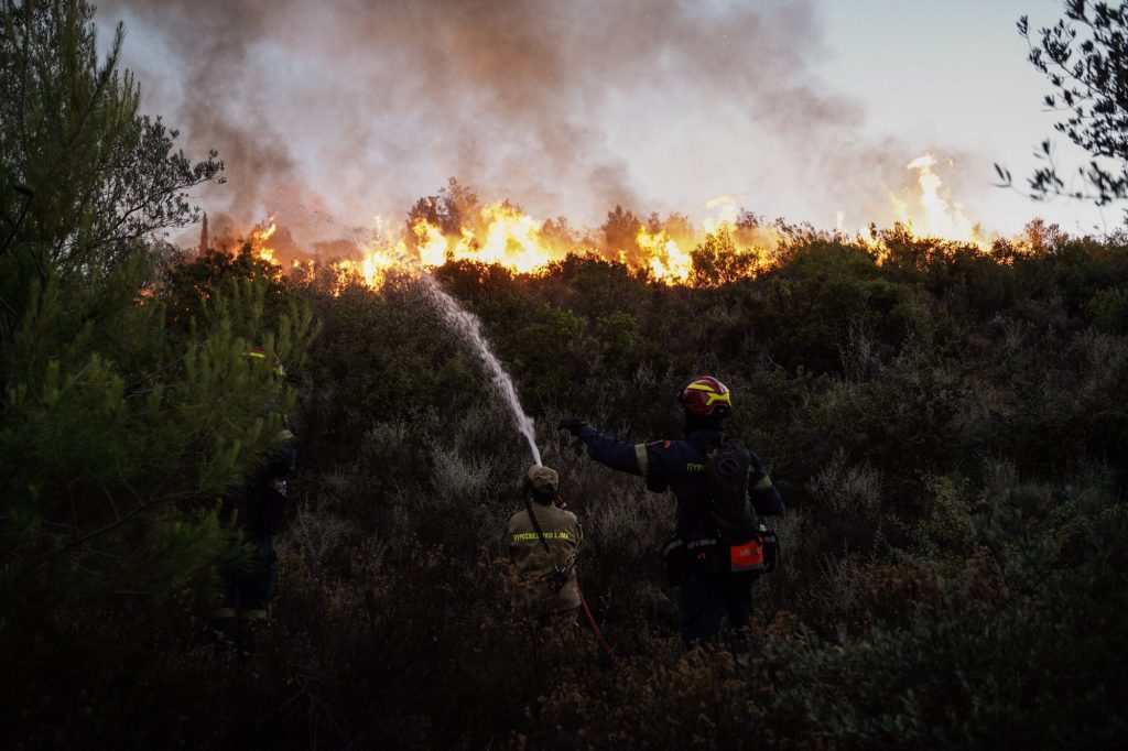 Φωτιά στη Χίο: Απειλούνται κατοικίες – Ήχησε το 112