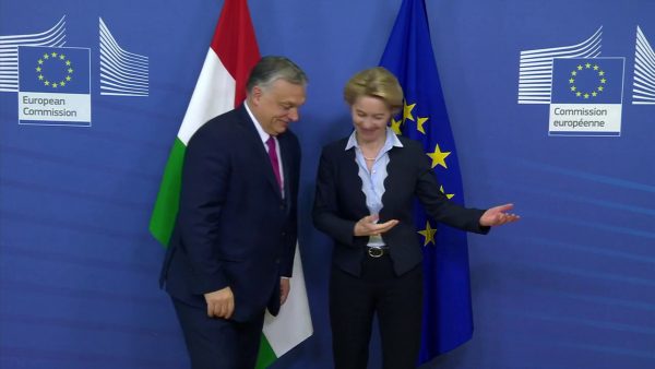 ΕΕ: Σε ανοιχτή σύγκρουση μετατρέπεται η διένεξη Κομισιόν – Ουγγαρίας μετά το ταξίδι Ορμπαν στη Μόσχα
