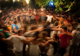 Πανηγύρια: Τα ωραιότερα γλέντια του Αυγούστου γίνονται στα νησιά του Αιγαίου