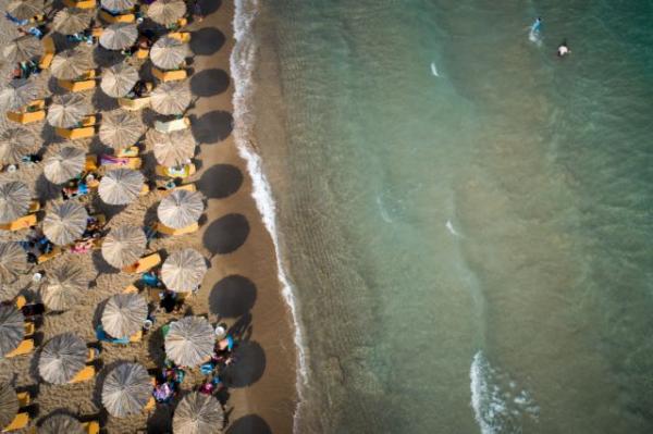 Πάνω από 4.500 έλεγχοι καταγγελιών για παραλίες διενεργήθηκαν σε 3 εβδομάδες
