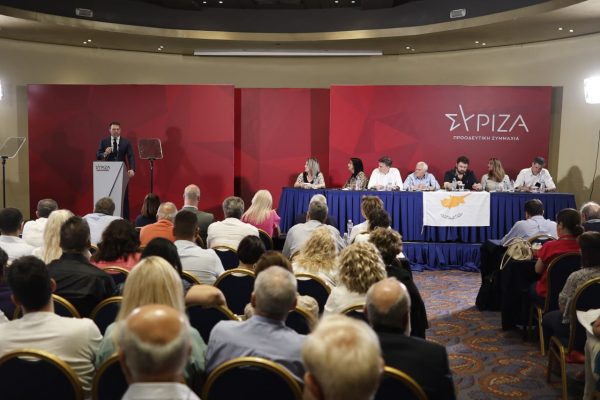 Κρίσιμη Κεντρική Επιτροπή στον ΣΥΡΙΖΑ: Στο βήμα ο Στέφανος Κασσελάκης – Τι καταγράφει ο φακός του in