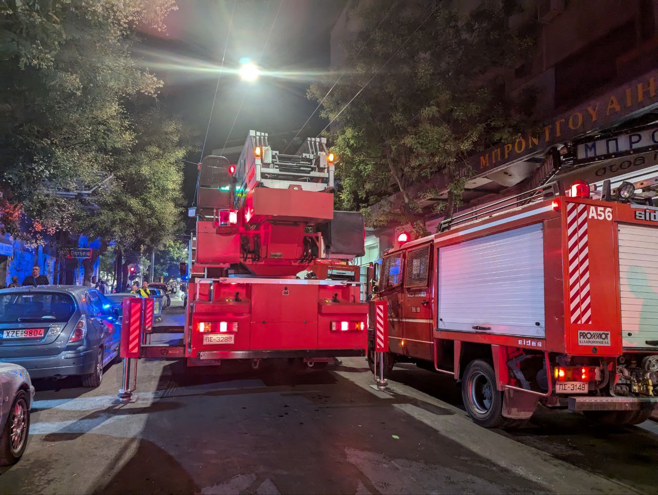 Φωτιά σε υπόγεια καφετέρια στο κέντρο της Αθήνας - Έκλεισε η Αγίου Μελετίου