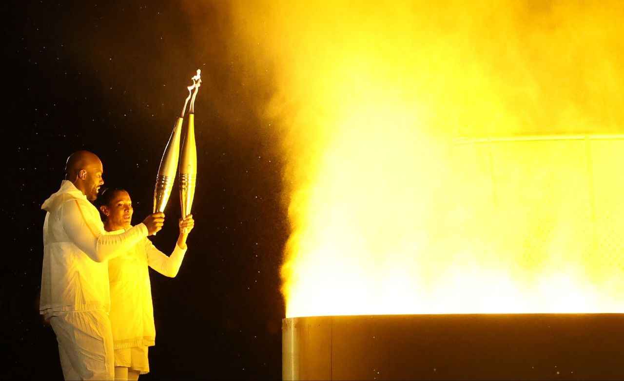 H Ολυμπιακή Φλόγα του Παρισιού, δεν είναι Φλόγα! (pics)