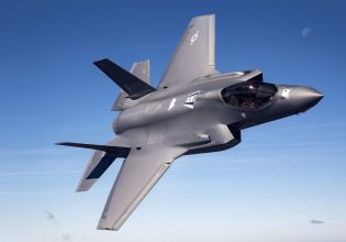 F-35: Εντυπωσιακό βίντεο της Lockheed Martin για τα ελληνικά μαχητικά – «Ο Δίας και οι αστραπές του»