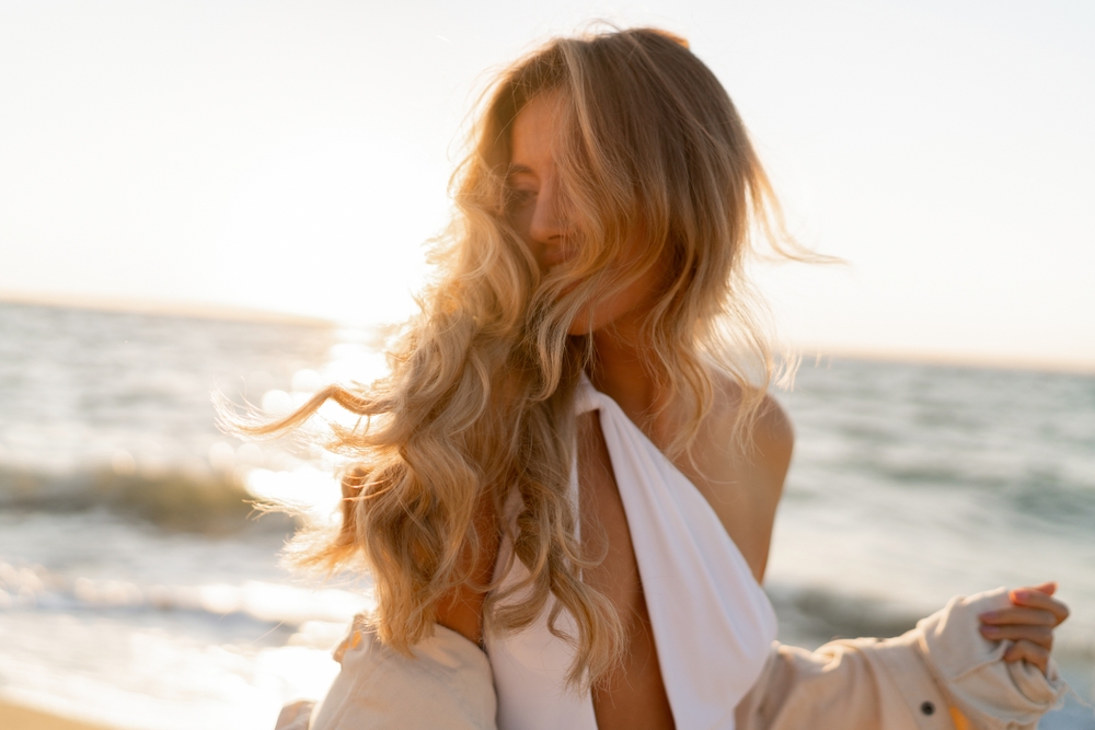 Brookie Blonde: Η νέα hot απόχρωση που θα κάνετε στα μαλλιά σας αυτό το καλοκαίρι