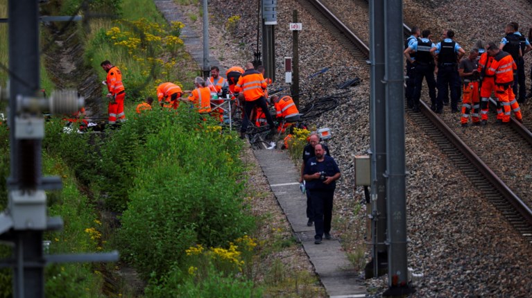 Γαλλία: Ακροαριστερή οργάνωση αναλαμβάνει την ευθύνη για τους βανδαλισμούς στους σιδηρόδρομους