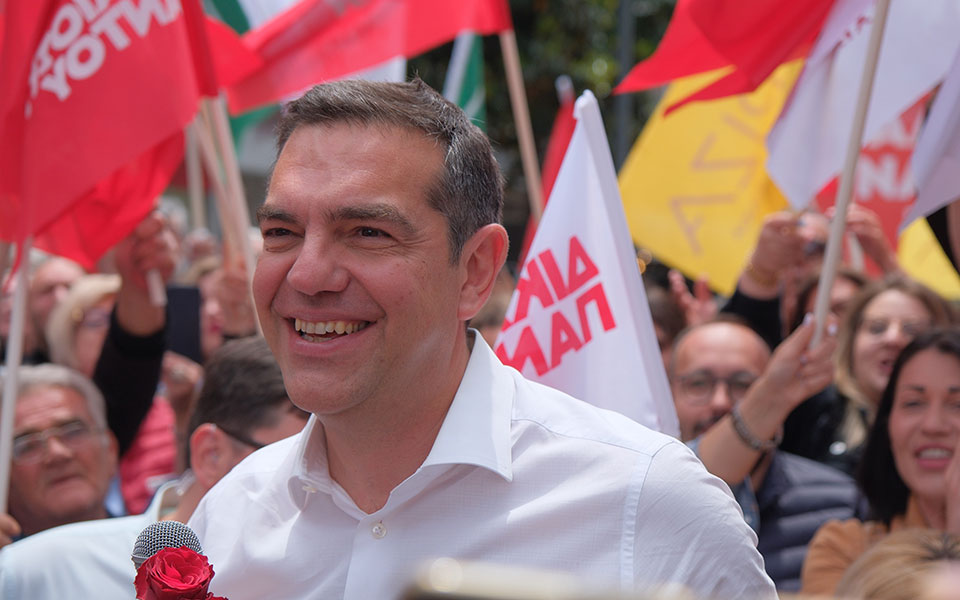 Αναζητώντας διέξοδο και εναλλακτική το 26% επενδύει στο… «κόμμα Τσίπρα»