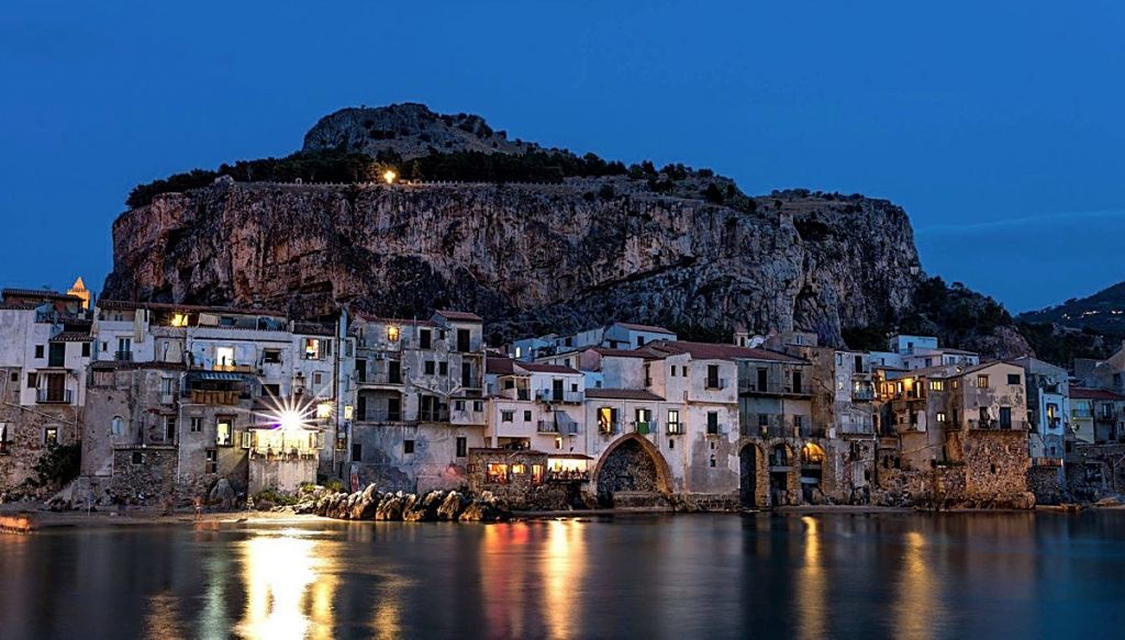 Σικελία: Χάος προκάλεσε πάρτι VIP σε προστατευόμενο νησί