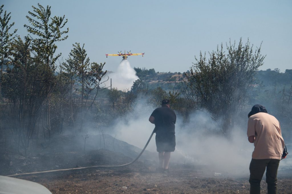 Φωτιές: Κατάσταση συναγερμού σε Αττική, Πελοπόννησο και Στερεά Ελλάδα – Το σχέδιο της Πολιτικής Προστασίας