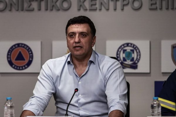 Κικίλιας για φωτιές: Η δική μου υποχρέωση είναι να σωθούν οι ανθρώπινες ζωές