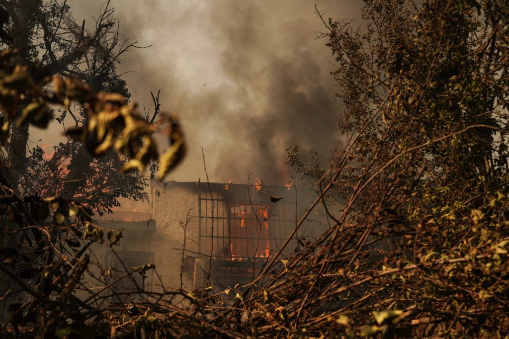 Φωτιά στην Αττική: Πότε ανοίγει η πλατφόρμα για τις αιτήσεις των πυροπλήκτων