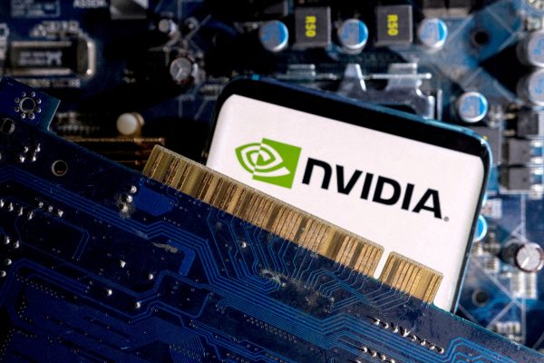 Nvidia: Αντιμονοπωλιακή έρευνα στις ΗΠΑ για το χρυσό παιδί της ΑΙ