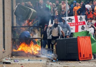Βρετανία: Όσοι συμμετέχουν στις ταραχές θα το μετανιώσουν, προειδοποιεί ο Στάρμερ