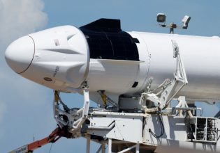 SpaceX: Καθηλώνεται λόγω ατυχήματος ο βασικός πύραυλος της εταιρείας – Στον αέρα δύο κρίσιμες αποστολές