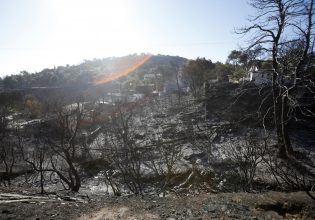 «Κατέρρευσε με πάταγο το κυβερνητικό αφήγημα» – Ερώτηση ΚΚΕ στην Κομισιόν για τη φωτιά στην Αττική