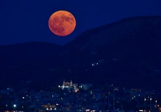 Η «Πανσέληνος του Οξύρρυγχου» φώτισε τον Αυγουστιάτικο ουρανό – Δείτε φωτογραφίες