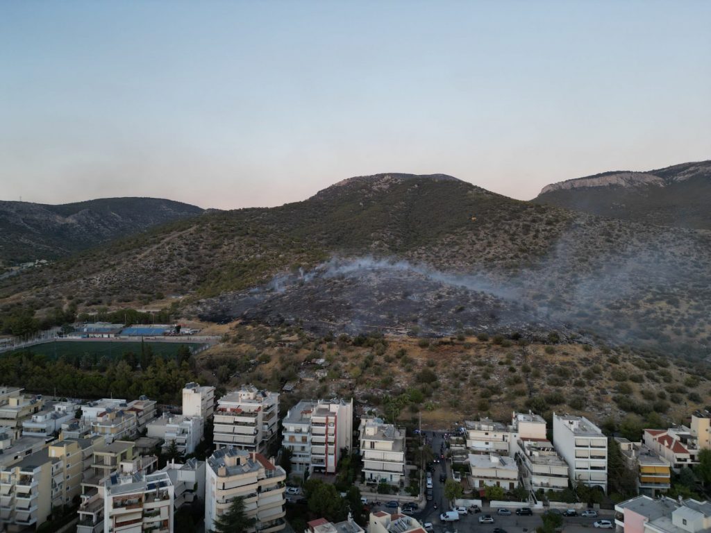 Γλυφάδα: Βαριά καμπάνα στους 14χρονους για τη φωτιά στην Τερψιθέα – Στον εισαγγελέα και οι κηδεμόνες τους