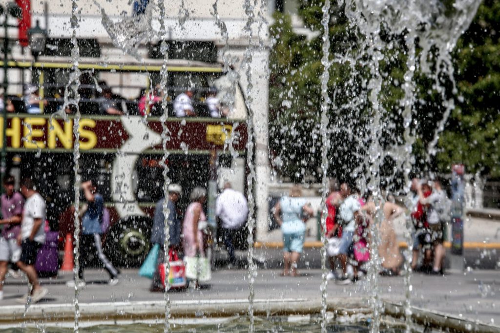 Καιρός: Δεκαπενταύγουστος με 40αρια και ισχυρούς ανέμους