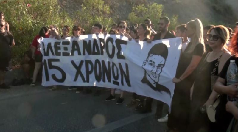 Κρήτη: Σπαραγμός και αγανάκτηση των κατοίκων στα Χανιά για τους θανάτους στον ΒΟΑΚ