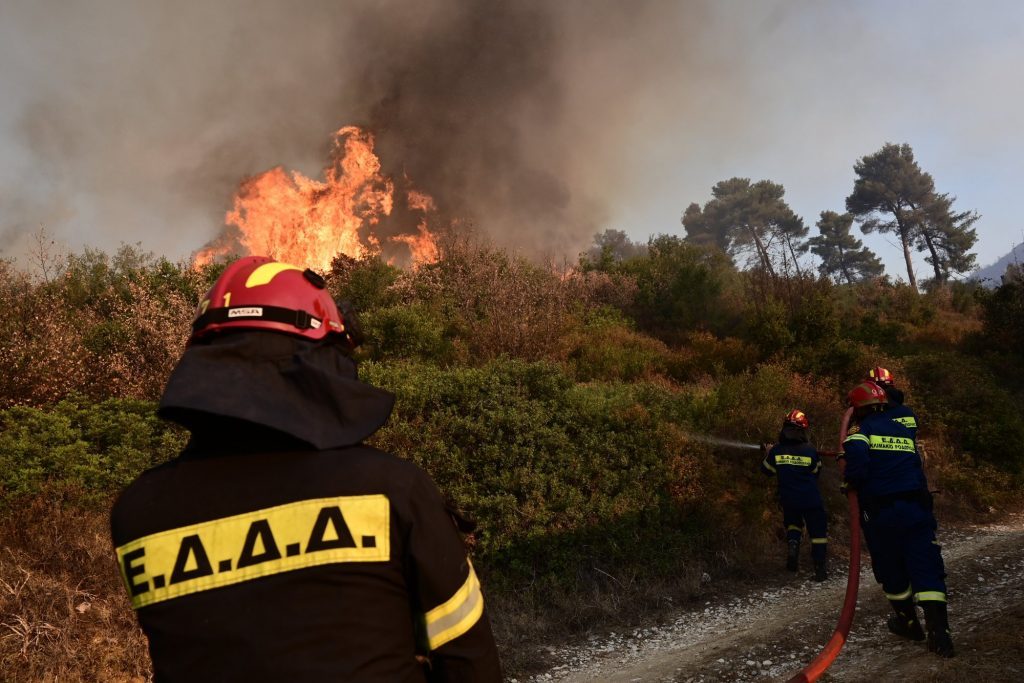 Φωτιά στην Αττική: Μήνυμα εκκένωσης στο Σουφάνι Μαραθώνα προς Νέα Μάκρη