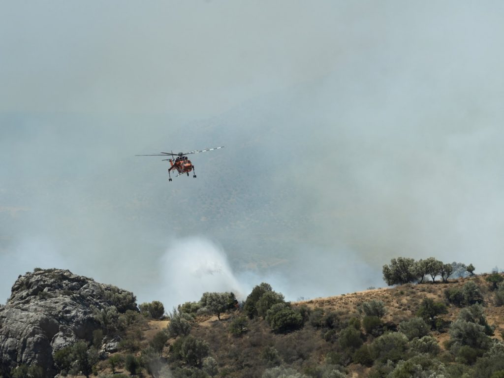 Φωτιά στο Ρέθυμνο: Τέθηκε υπό έλεγχο – Μεγάλες καταστροφές, κι άλλες περιοχές σε καθεστώς έκτακτης ανάγκης