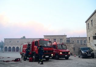 Φωτιά στην Αττική: Η ανάρτηση Γεωργιάδη για τις εκκενώσεις του Παίδων Πεντέλης και άλλων μονάδων υγείας